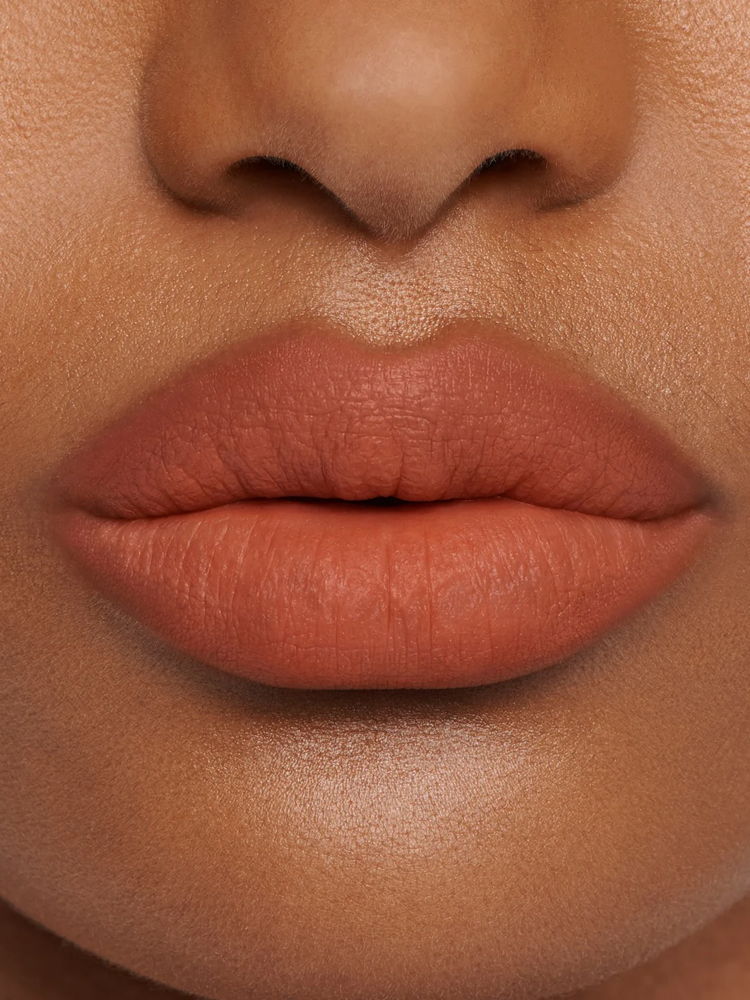BLURRED MATTE LIP PLUMP - Image 9